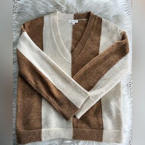 Blu Pepper two-tone knit sweater